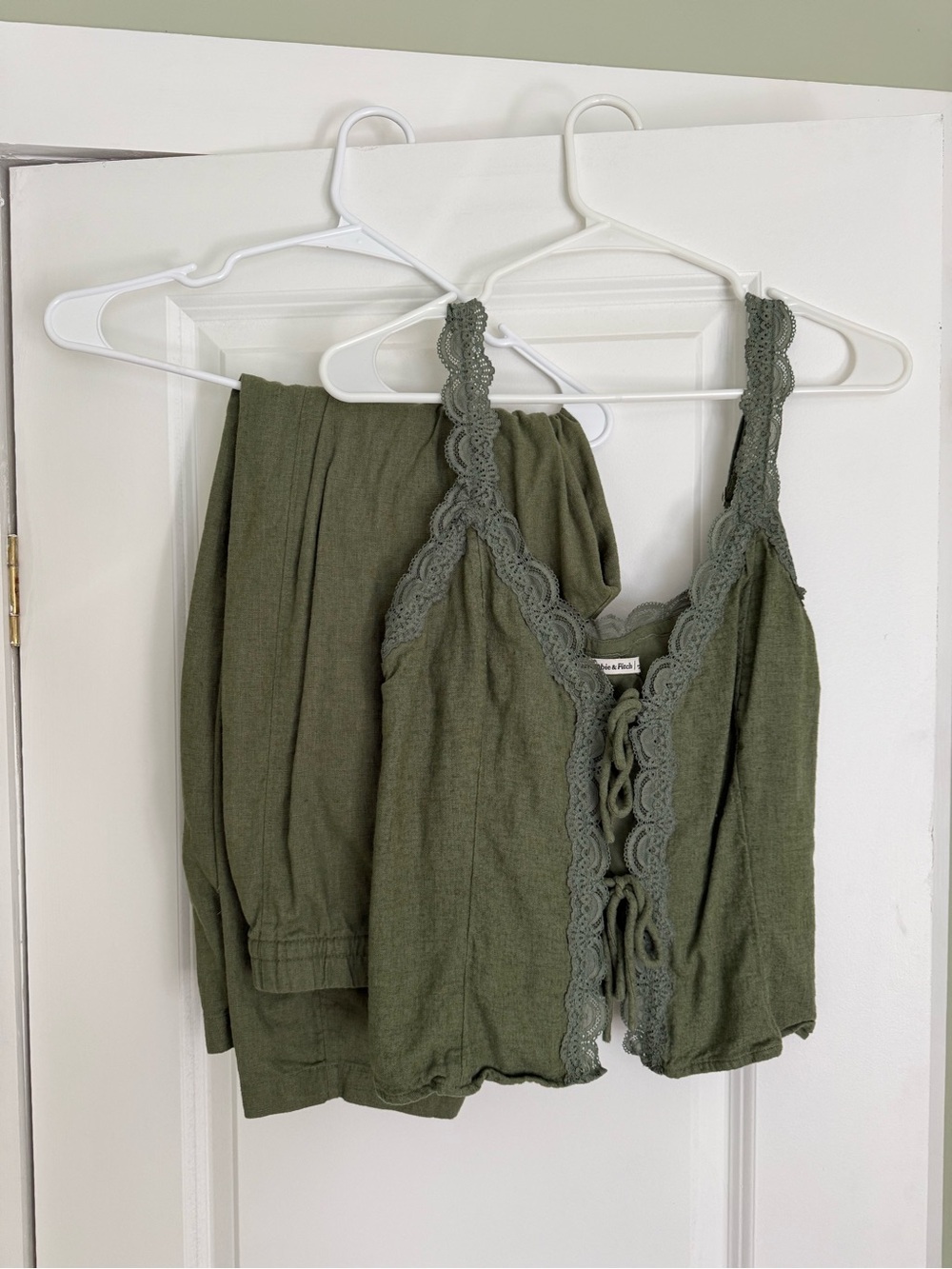 Abercrombie & Fitch Olive Green Linen Set